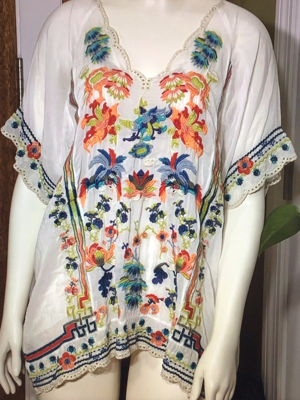 Johnny Was White Tunic with Multicolor Floral Embroidery